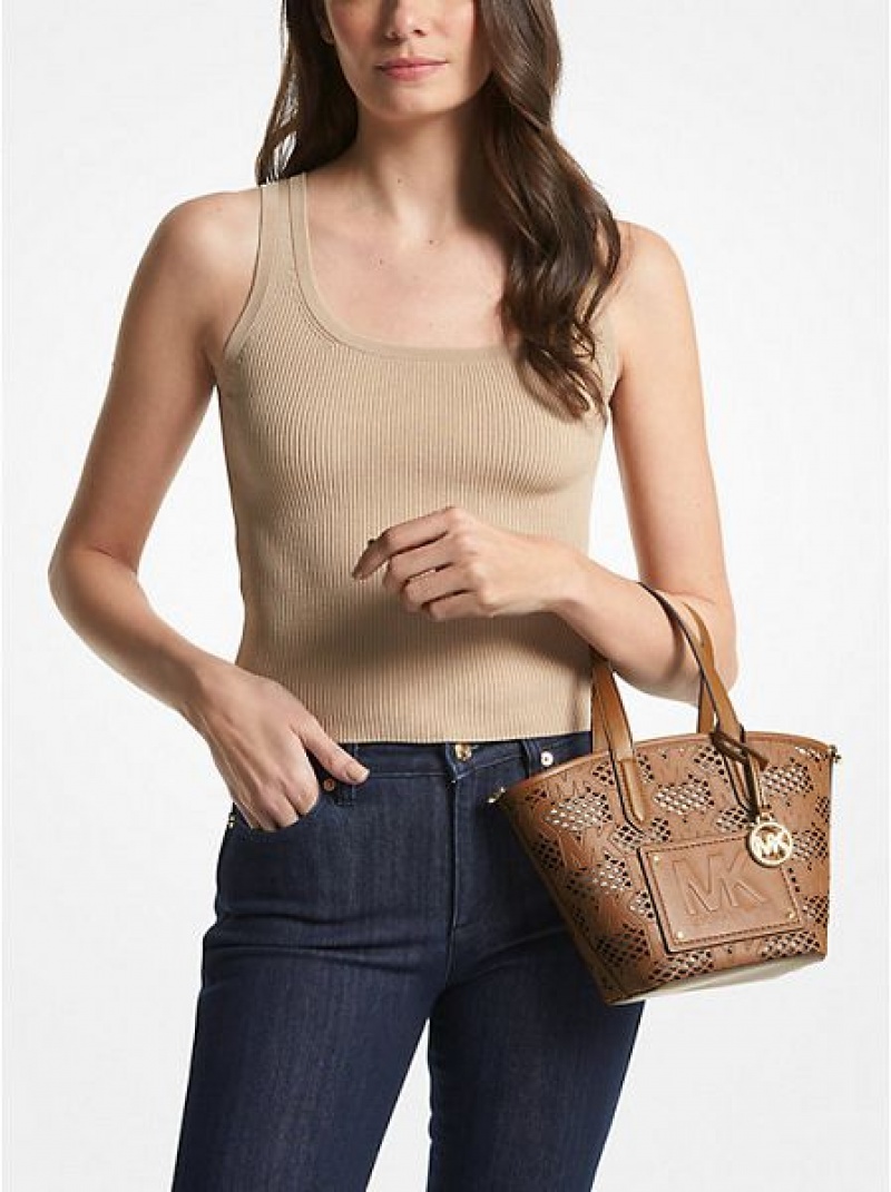 Bolso Tote Michael Kors Kimber Small 2-in-1 Perforated And Embossed Faux Cuero Mujer Marrones | 93160QVPR