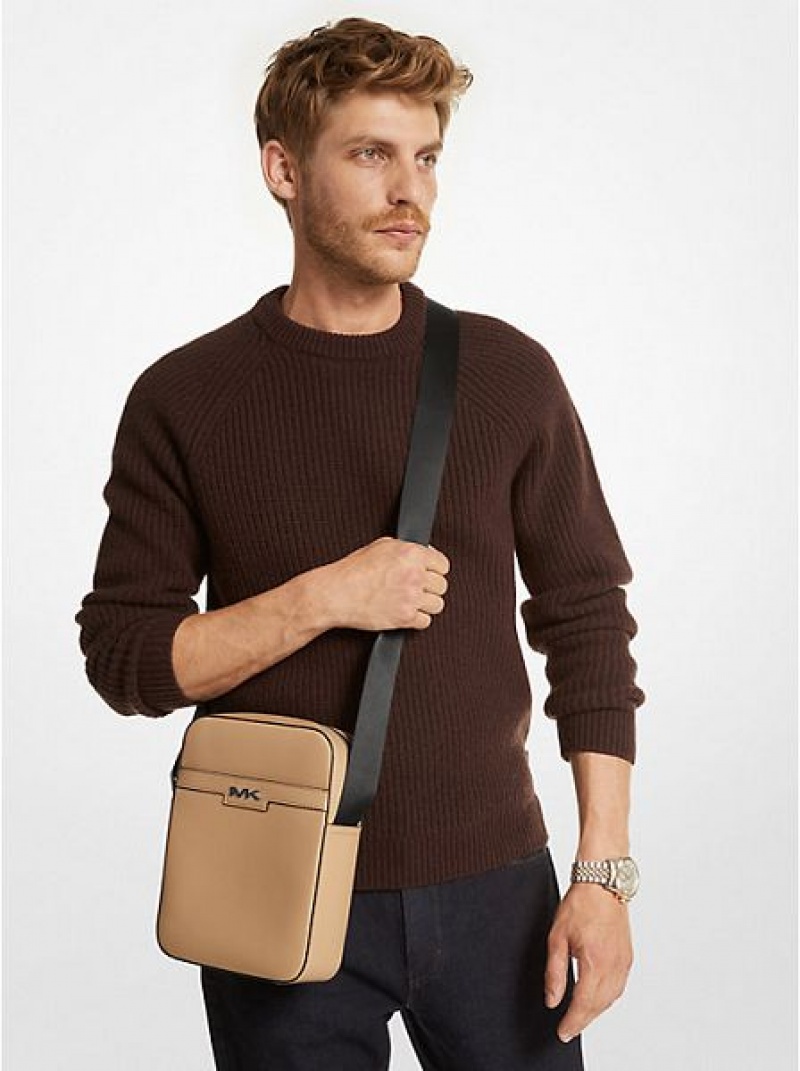 Bolsos Cruzados Michael Kors Cooper Textured Faux Cuero Hombre Marrones | 05691GQDN